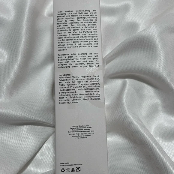 Deep Sea Detoxifying Toner - Picture 2 of 3
